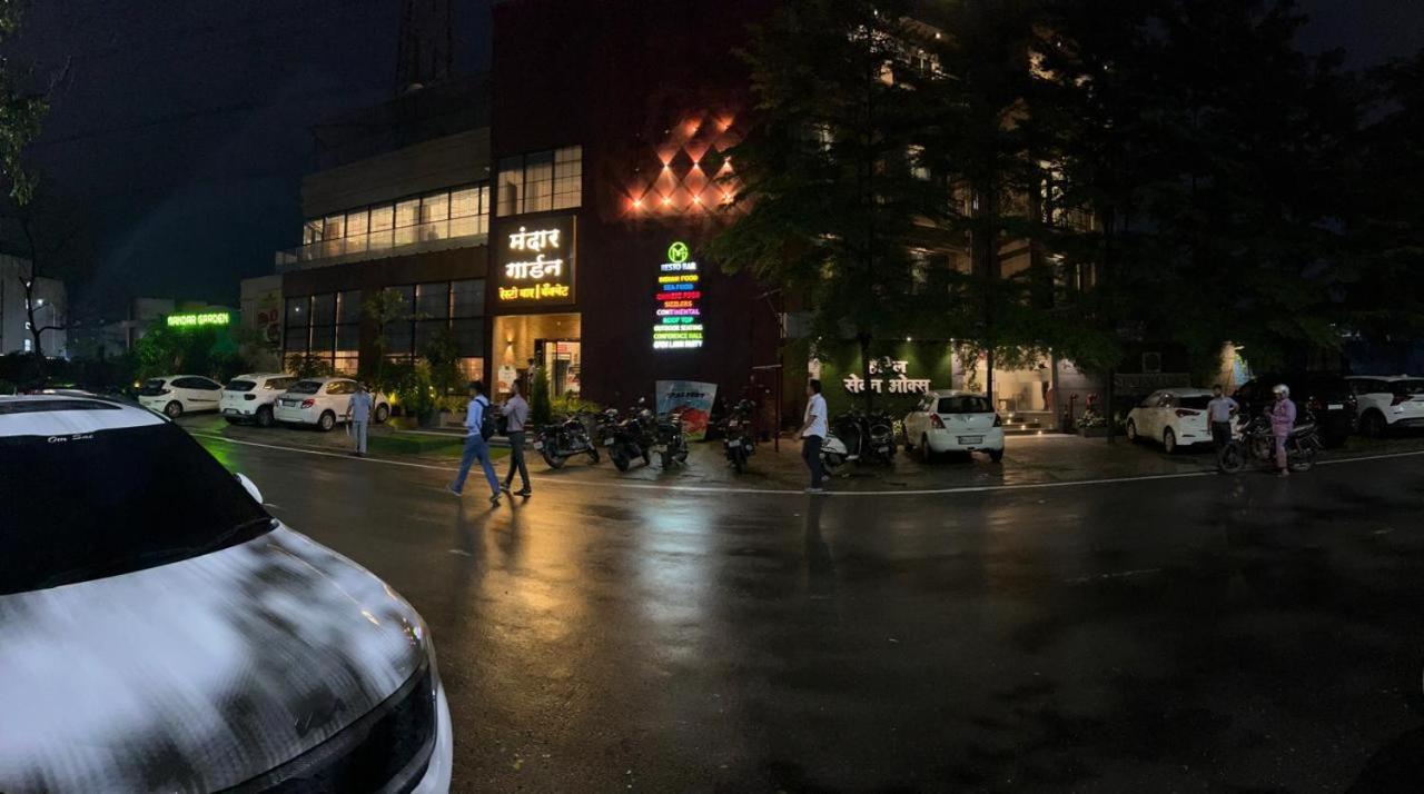 七橡树酒店 纳威孟买 外观 照片
